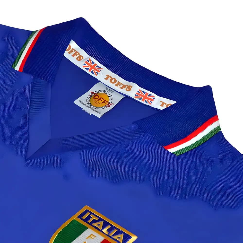 Italy 1982 World Cup Winners Rossi 20 Retro Football Shirt