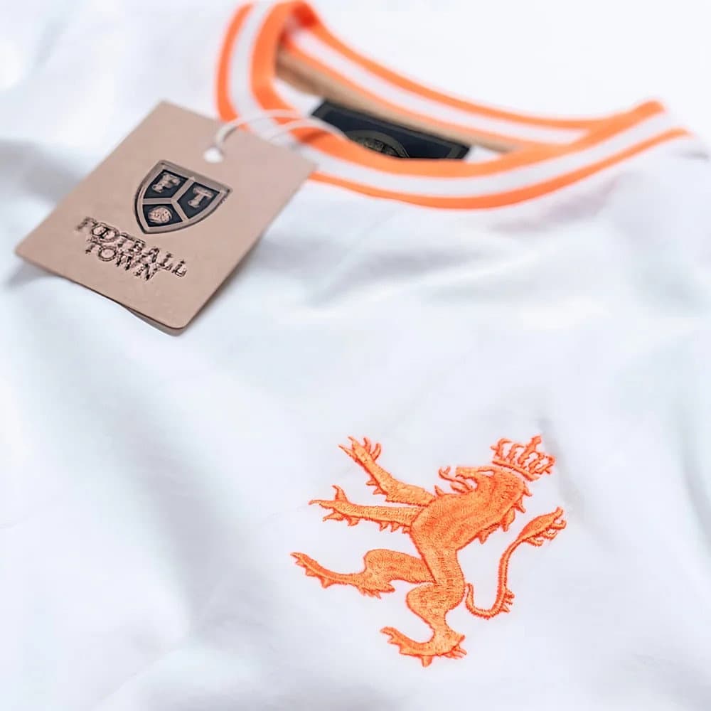 Vintage Holland De Leeuw White Soccer Jersey